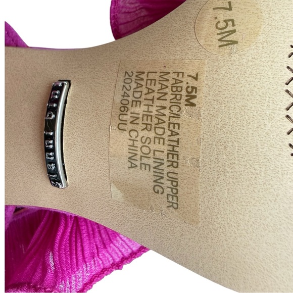 Gianni Bini Women’s Pink Ruffle High Heel Sandals Size 7.5M Leather Sole - Picture 9 of 9